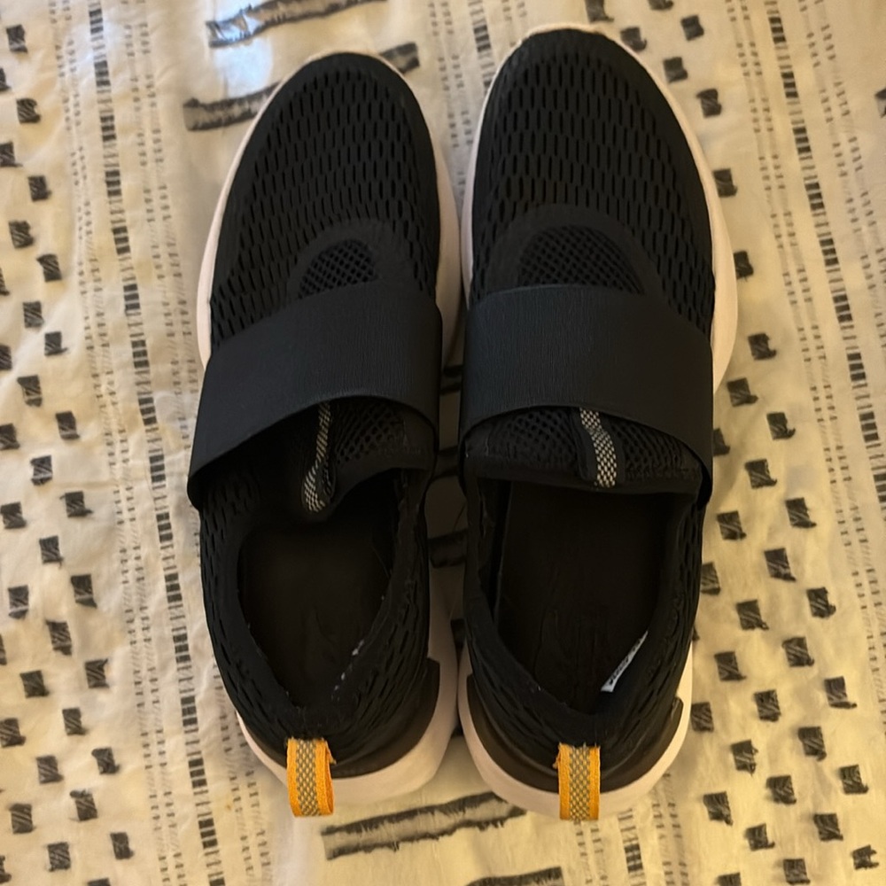 SOREL black Slip-On Sneakers with Yellow Accents women size 10 - Picture 4 of 4